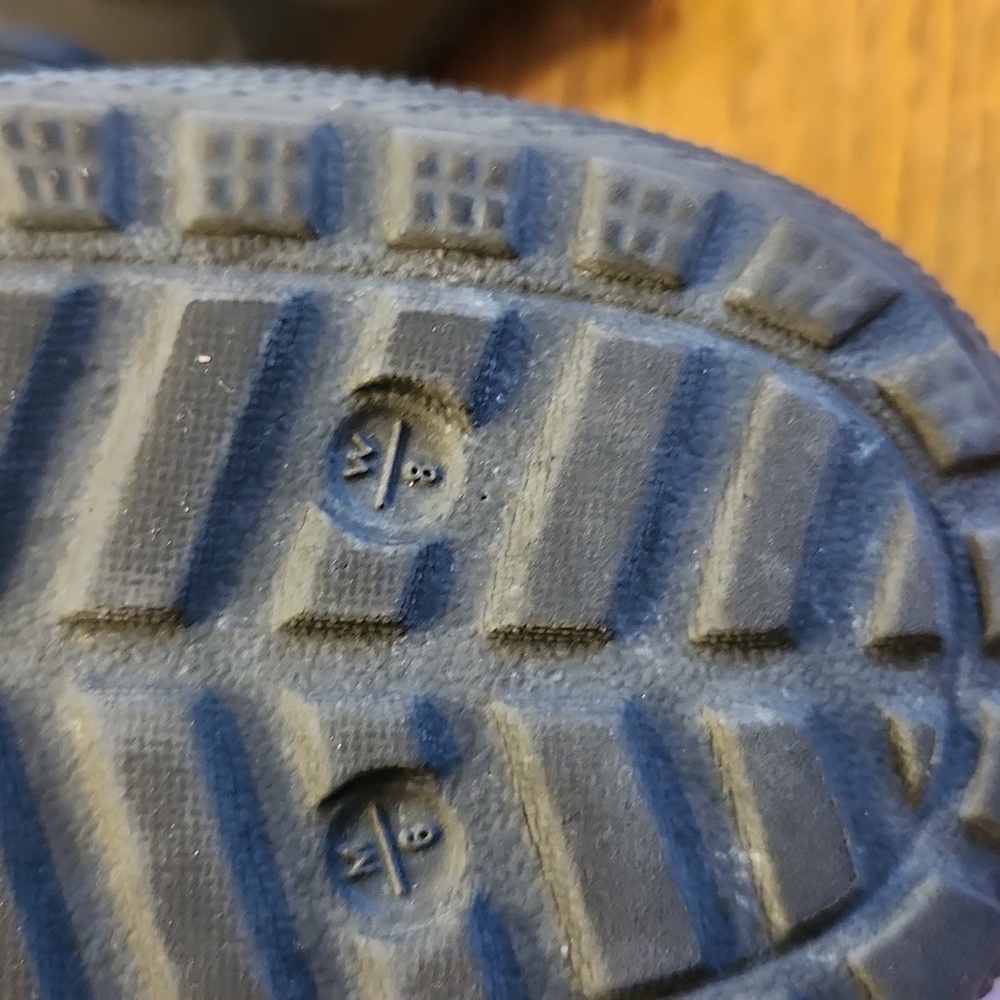 Black Crocs Size M6 W8 - Picture 7 of 9
